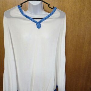 393. Tossa White Sheer Poncho Shawl One Size Like New